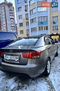 Седан Kia Cerato 2009 в 