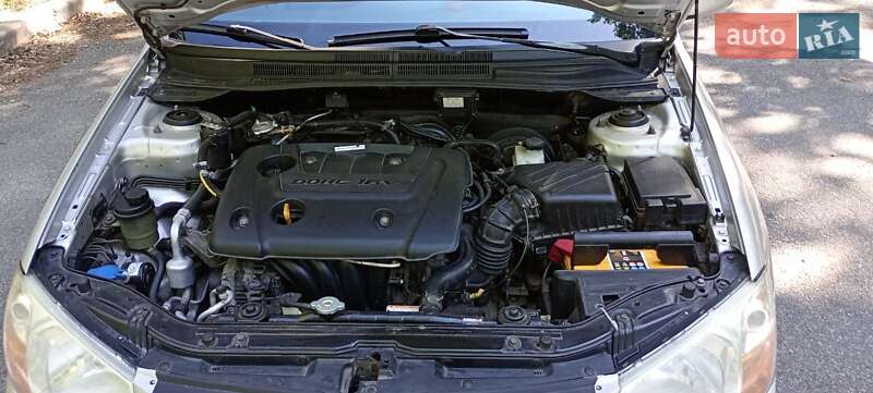 Седан Kia Cerato 2008 в Новомосковске