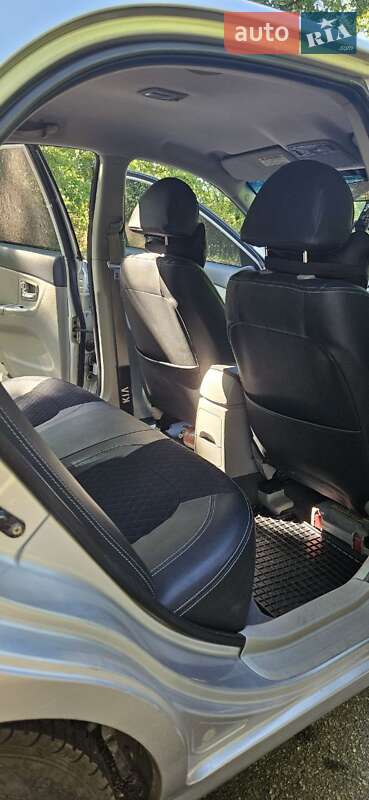 Седан Kia Cerato 2008 в Новомосковске