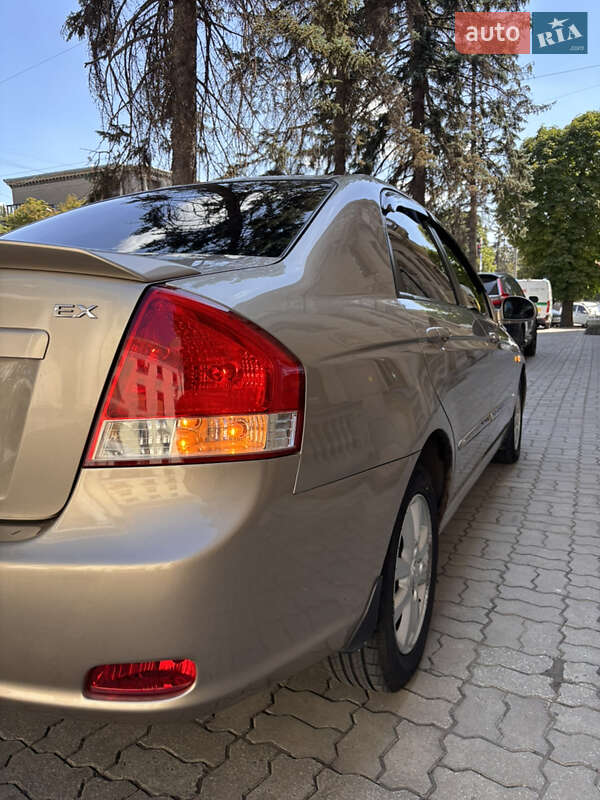 Седан Kia Cerato 2007 в Запоріжжі