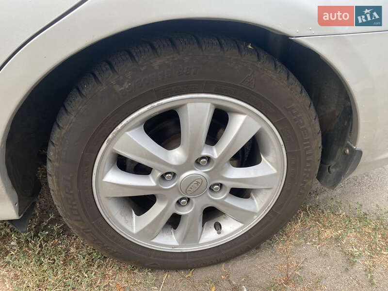 Седан Kia Cerato 2008 в Никополе фото 7 Седан Kia Cerato 2008 в Никополе