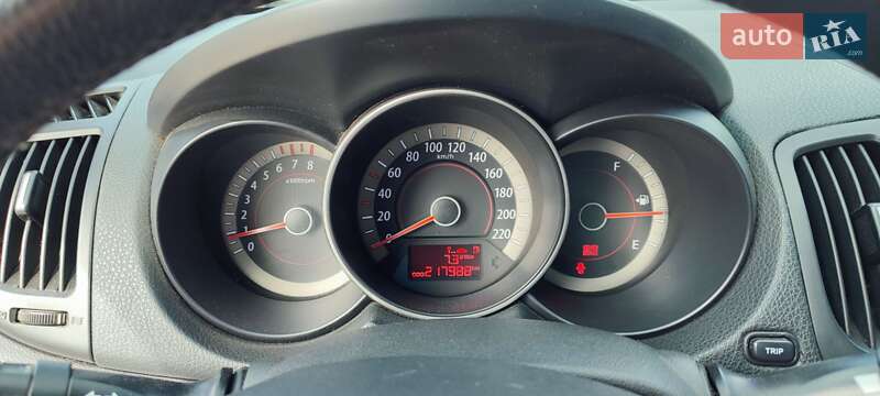 Седан Kia Cerato 2009 в Звенигородке