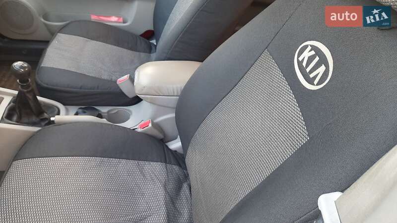 Седан Kia Cerato 2009 в Києві