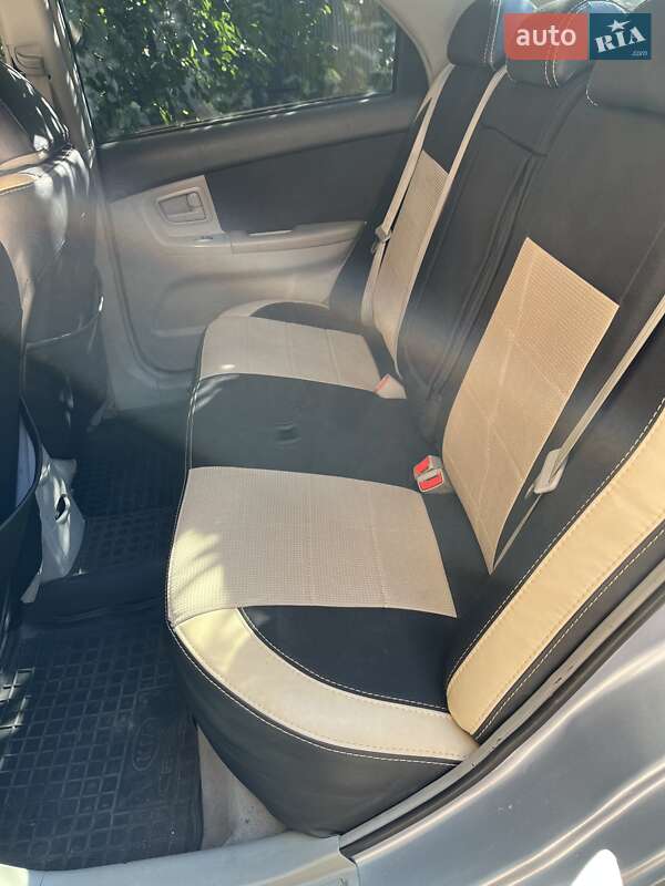 Седан Kia Cerato 2006 в Золотоноше фото 10 Седан Kia Cerato 2006 в Золотоноше