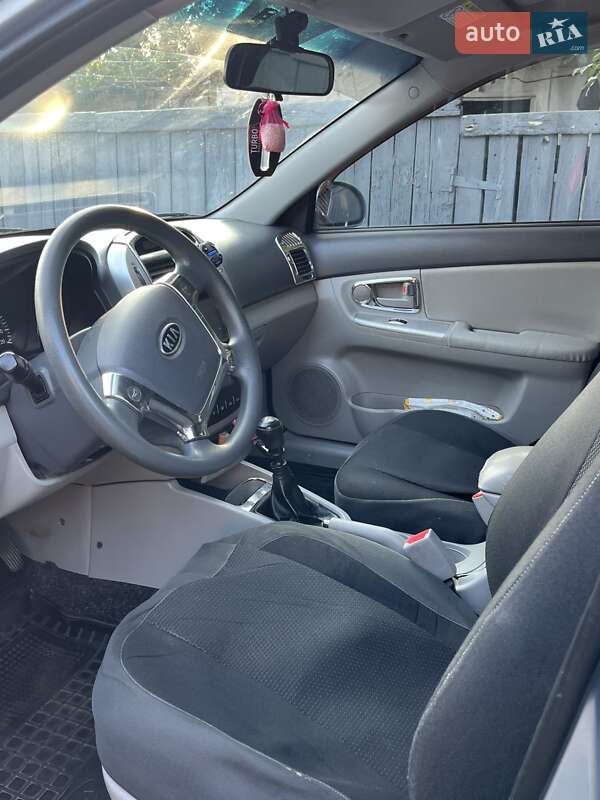 Седан Kia Cerato 2007 в Сумах