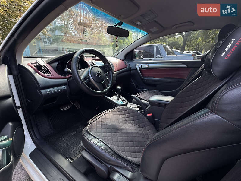 Купе Kia Cerato 2010 в Києві