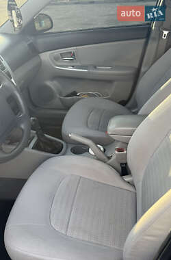 Седан Kia Cerato 2008 в 