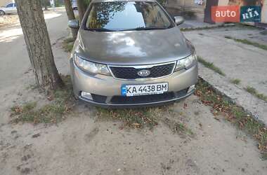 Седан Kia Cerato 2011 в Києві