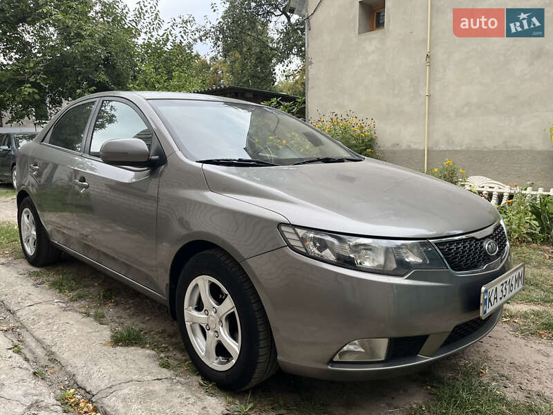 Седан Kia Cerato 2011 в Чернигове фото Седан Kia Cerato 2011 в Чернигове