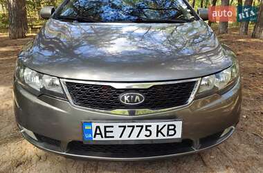 Седан Kia Cerato 2011 в Дніпрі