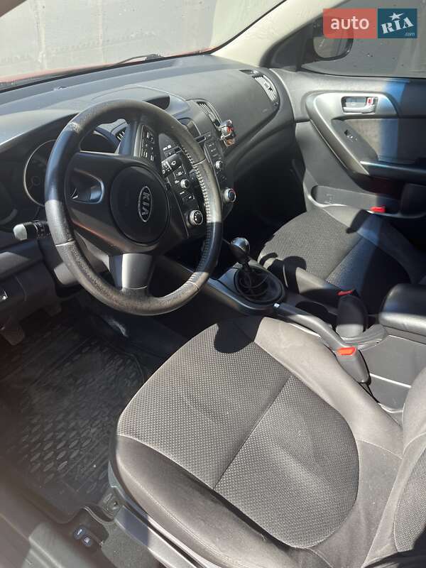 Седан Kia Cerato 2009 в Дружковке