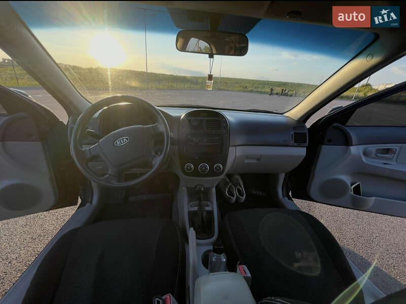 Седан Kia Cerato 2008 в Рівному фото 8 Седан Kia Cerato 2008 в Рівному