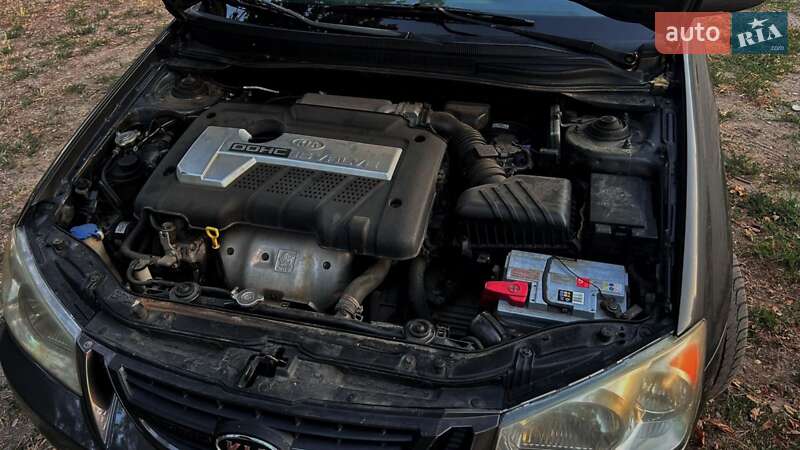 Седан Kia Cerato 2006 в Благовещенском