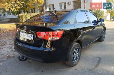 Седан Kia Cerato 2009 в  фото 3 Седан Kia Cerato 2009 в