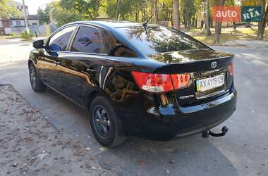 Седан Kia Cerato 2009 в  фото 8 Седан Kia Cerato 2009 в