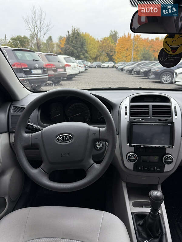 Седан Kia Cerato 2008 в Черкасах фото 8 Седан Kia Cerato 2008 в Черкасах