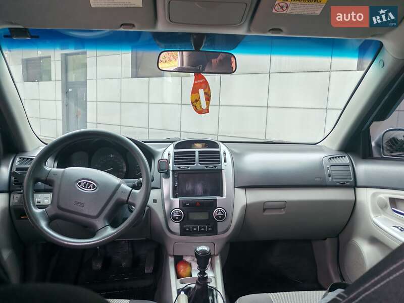 Седан Kia Cerato 2008 в Каменском