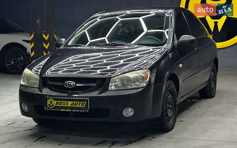 Седан Kia Cerato 2005 в Черновцах