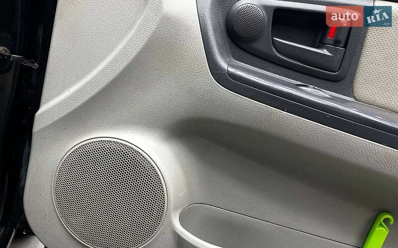 Седан Kia Cerato 2005 в Черновцах