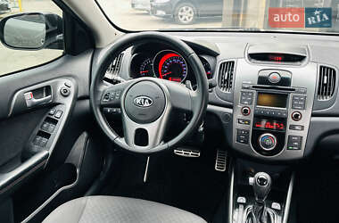 Седан Kia Cerato 2011 в 