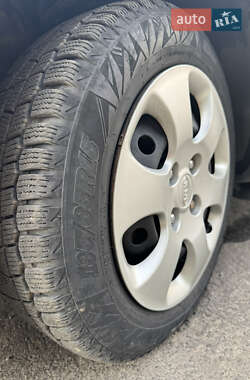 Седан Kia Cerato 2008 в 