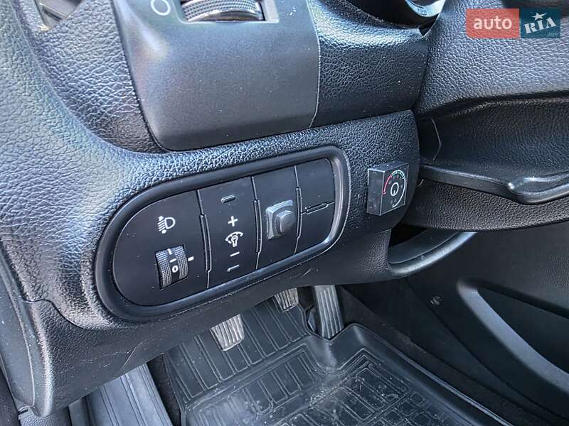 Седан Kia Cerato 2013 в Бердичеве