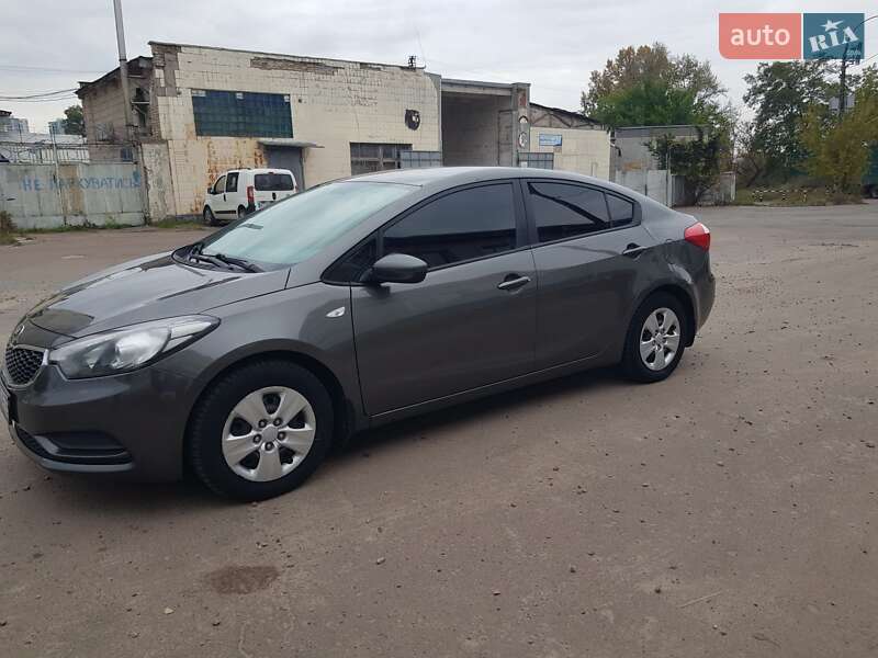 Седан Kia Cerato 2013 в Києві