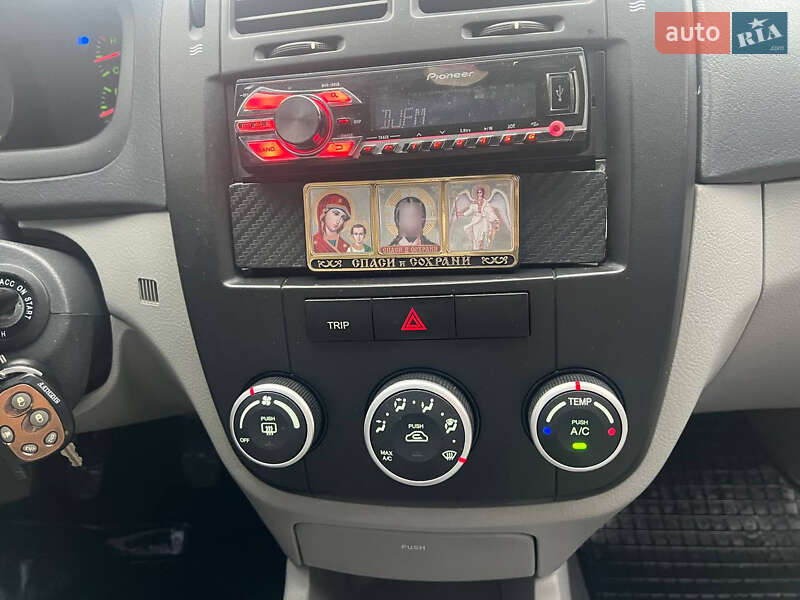 Седан Kia Cerato 2008 в Полтаві