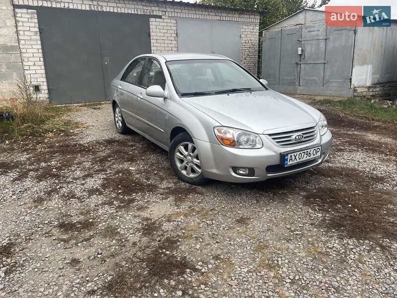 Седан Kia Cerato 2006 в Харкові