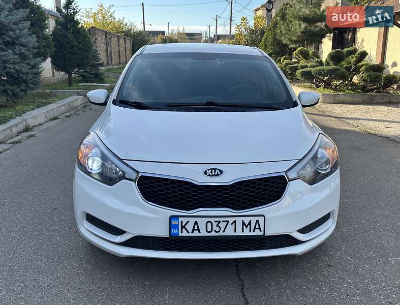 Седан Kia Cerato 2016 в Одессе фото Седан Kia Cerato 2016 в Одессе