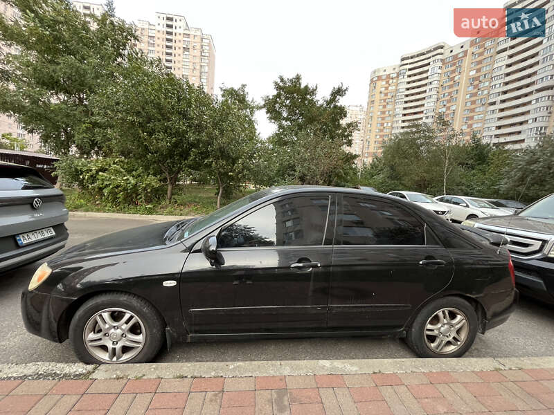 Седан Kia Cerato 2006 в Киеве