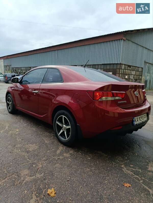 Купе Kia Cerato 2011 в Киеве фото 3 Купе Kia Cerato 2011 в Киеве