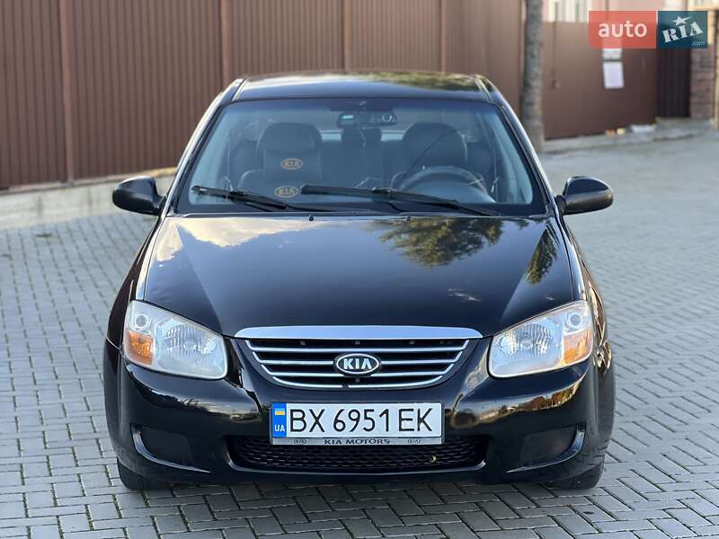 Седан Kia Cerato 2007 в Чернівцях