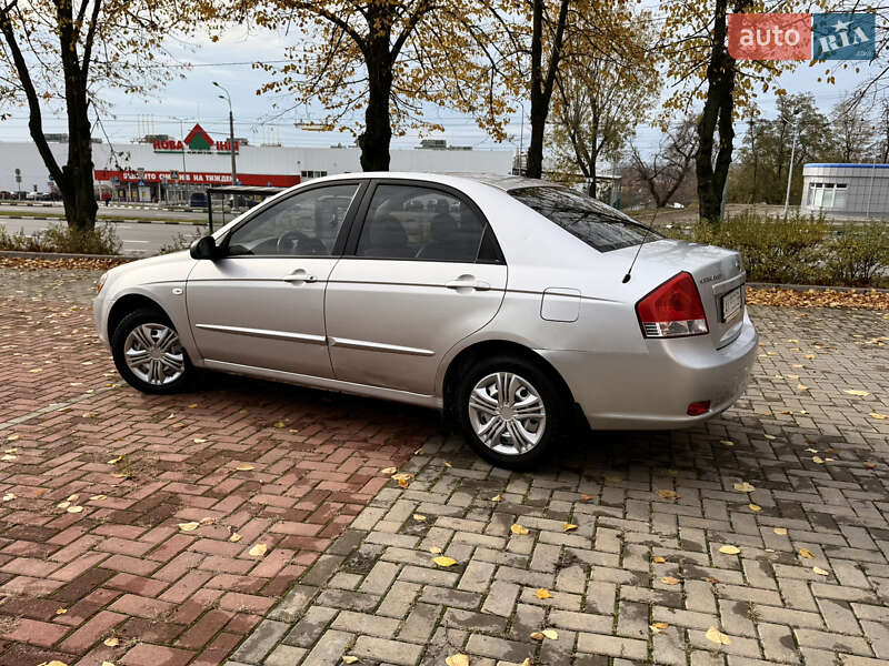 Седан Kia Cerato 2008 в Харькове