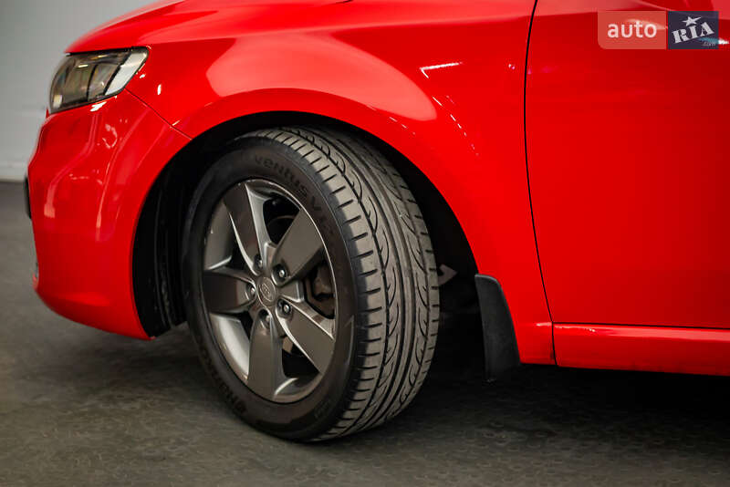 Купе Kia Cerato 2011 в Киеве