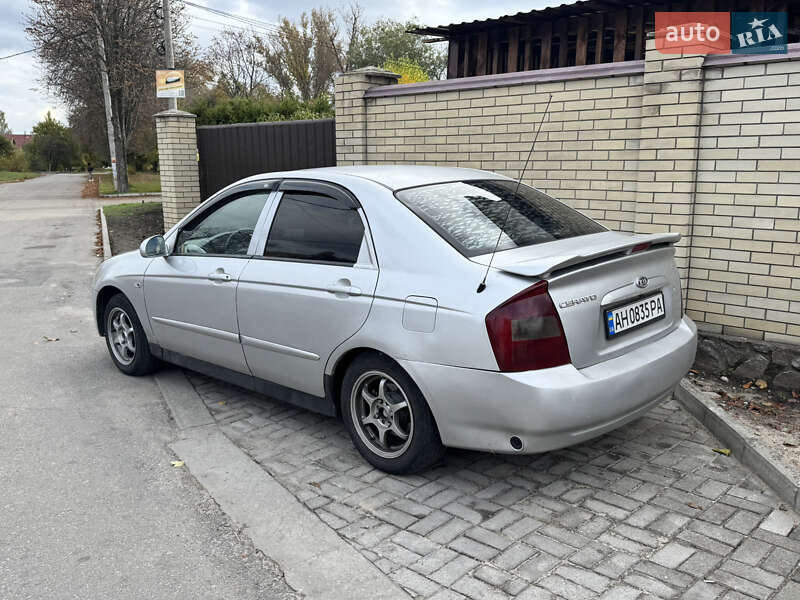 Седан Kia Cerato 2006 в Запорожье