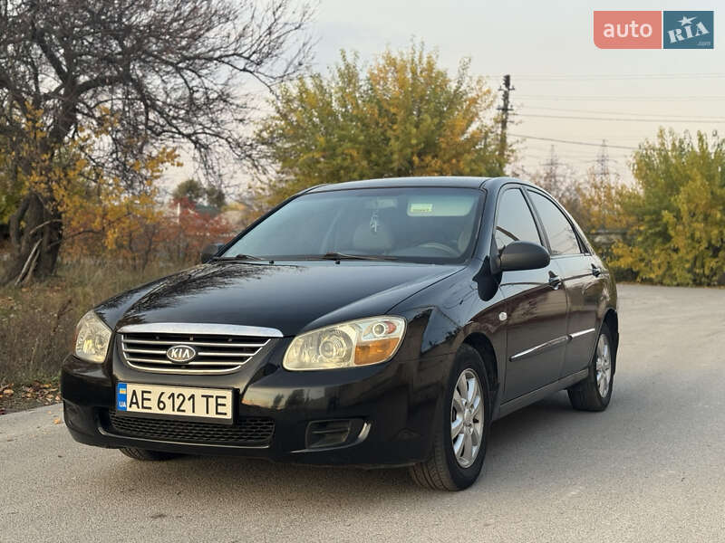 Седан Kia Cerato 2007 в Днепре