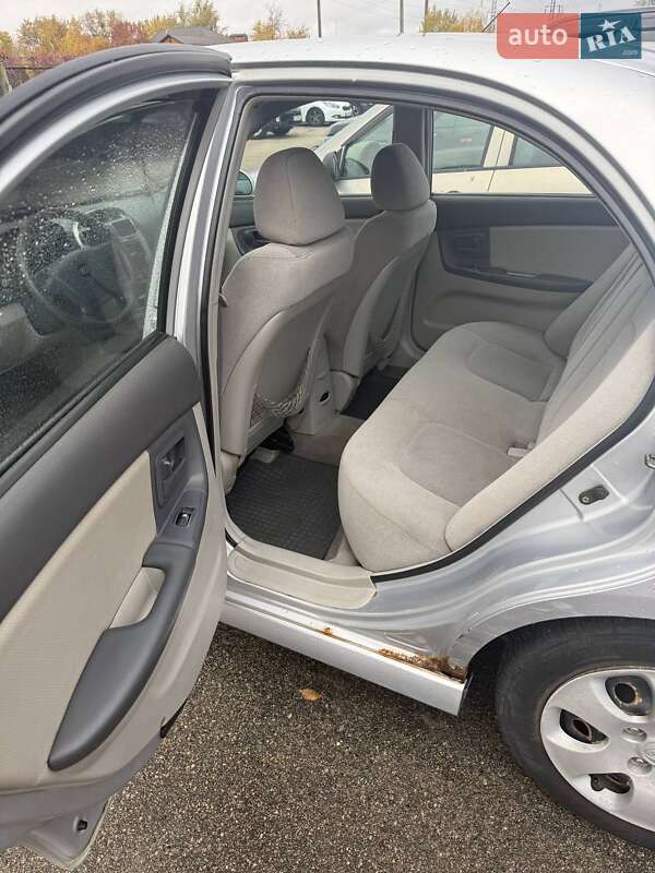 Седан Kia Cerato 2005 в Киеве