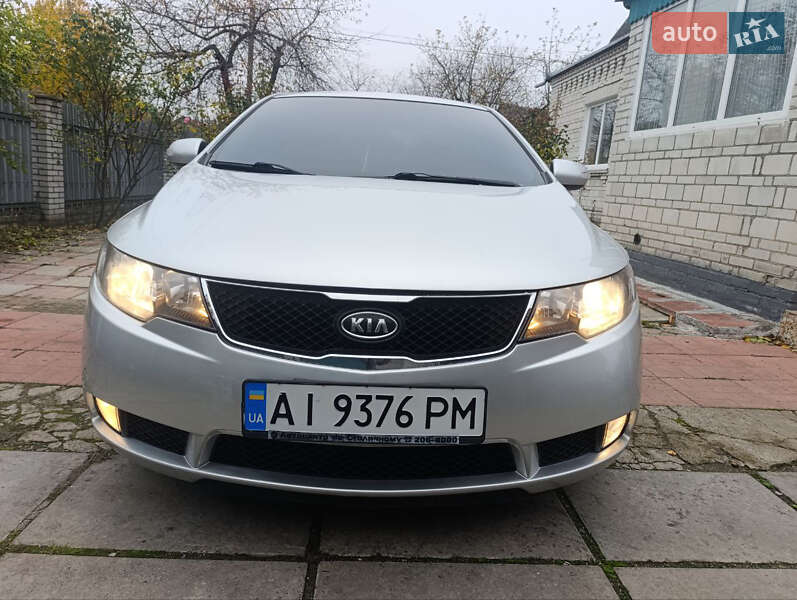 Седан Kia Cerato 2009 в Киеве