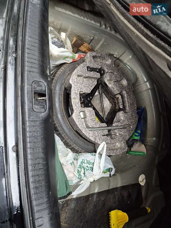 Седан Kia Cerato 2007 в Днепре