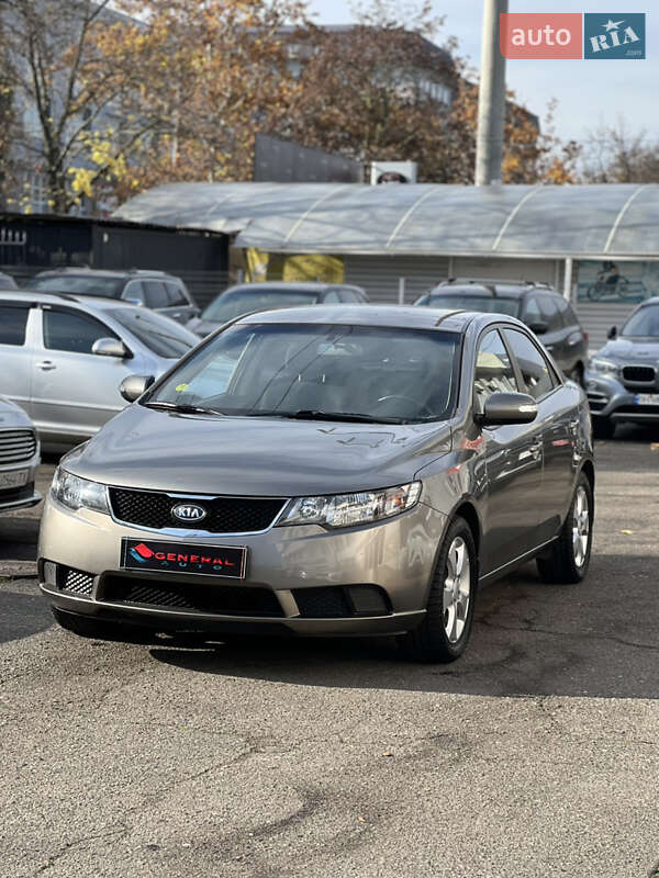 Седан Kia Cerato 2009 в Одессе