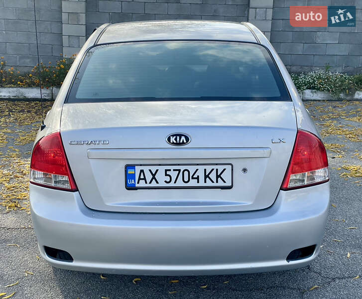 Седан Kia Cerato 2008 в Каменском