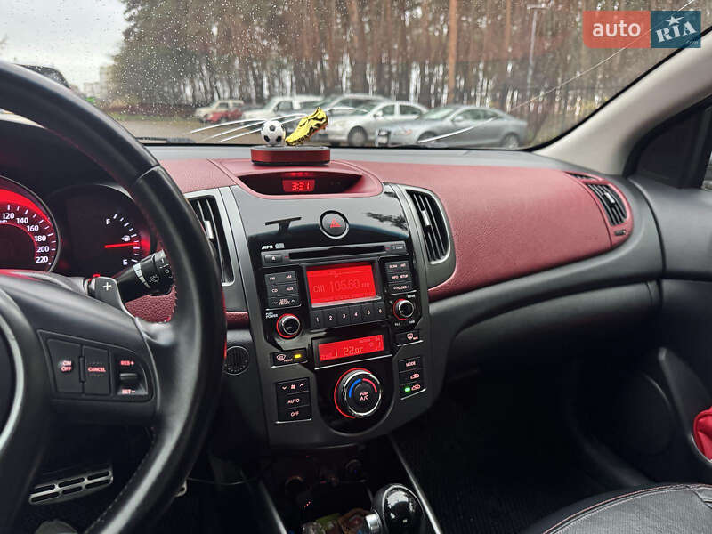 Купе Kia Cerato 2011 в Киеве