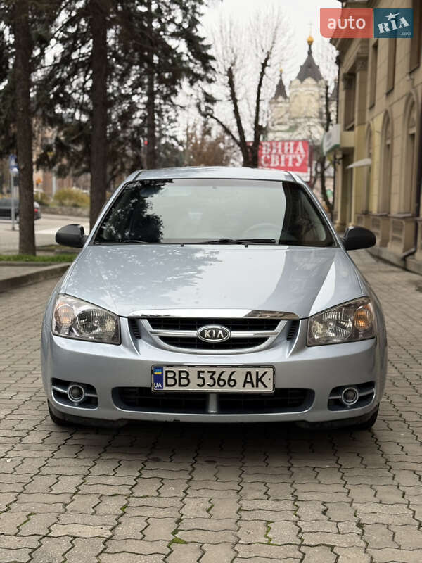 Хэтчбек Kia Cerato 2006 в Запорожье фото 2 Хэтчбек Kia Cerato 2006 в Запорожье