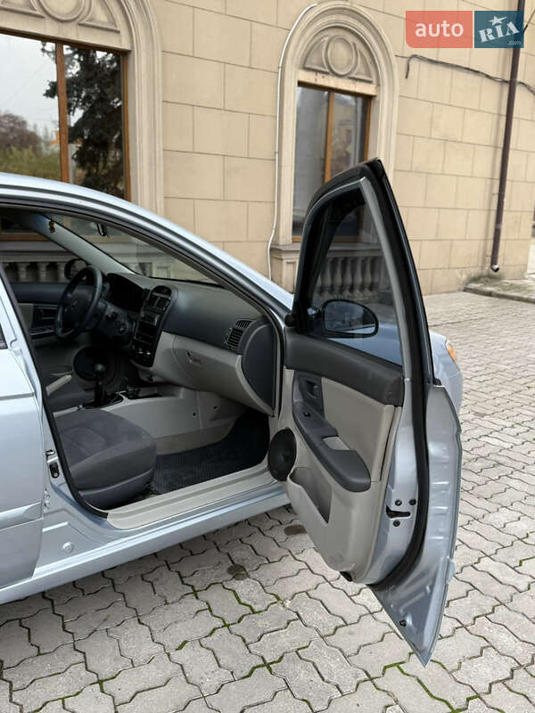 Хэтчбек Kia Cerato 2006 в Запорожье фото 17 Хэтчбек Kia Cerato 2006 в Запорожье