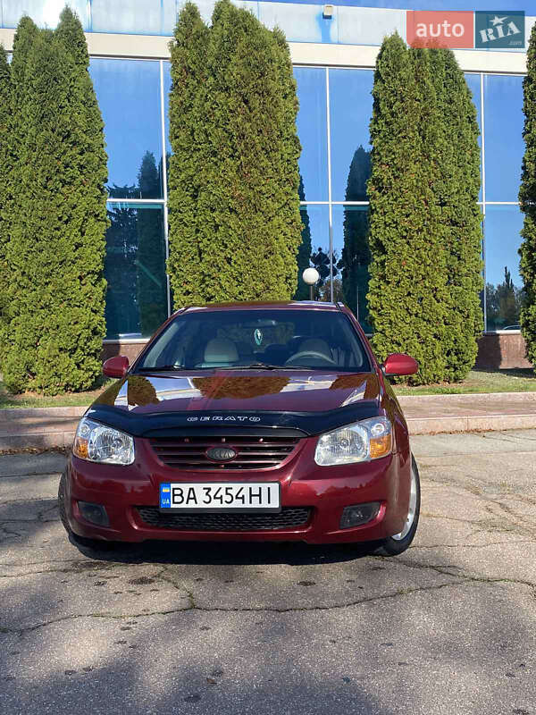 Седан Kia Cerato 2007 в Кропивницком