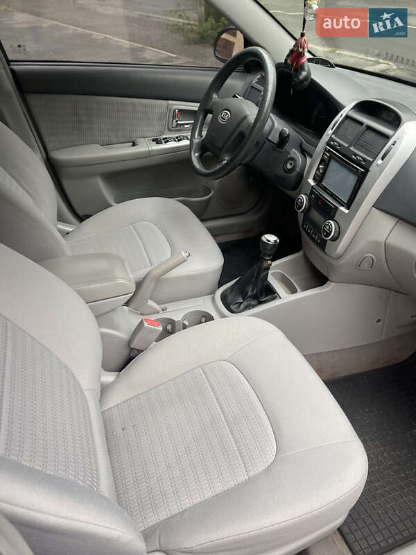 Седан Kia Cerato 2007 в Киеве