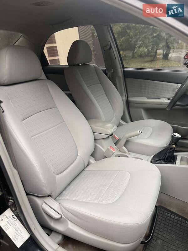 Седан Kia Cerato 2007 в Киеве