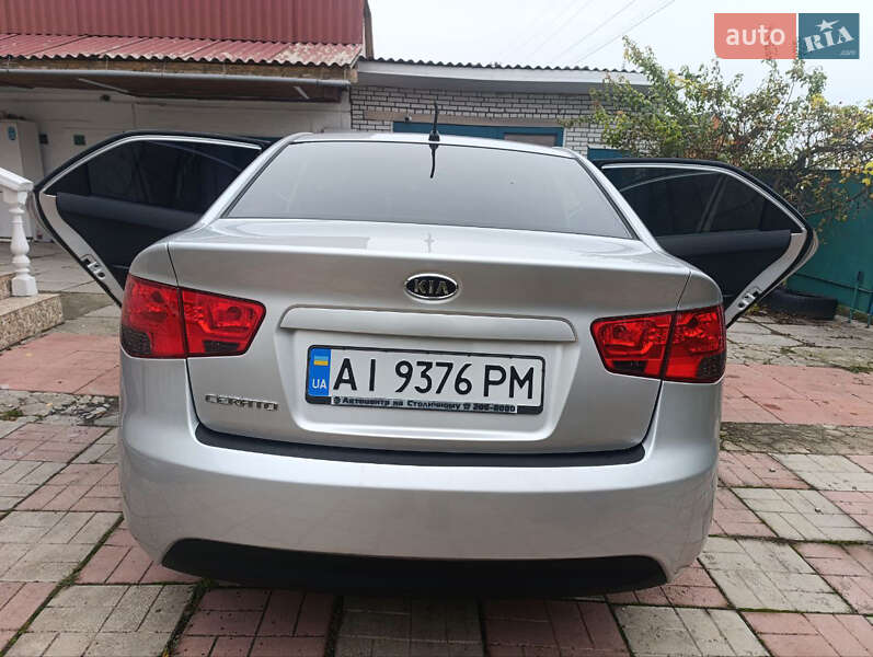 Седан Kia Cerato 2009 в Києві фото 20 Седан Kia Cerato 2009 в Києві