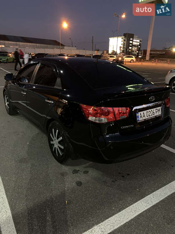 Седан Kia Cerato 2011 в Киеве фото 4 Седан Kia Cerato 2011 в Киеве
